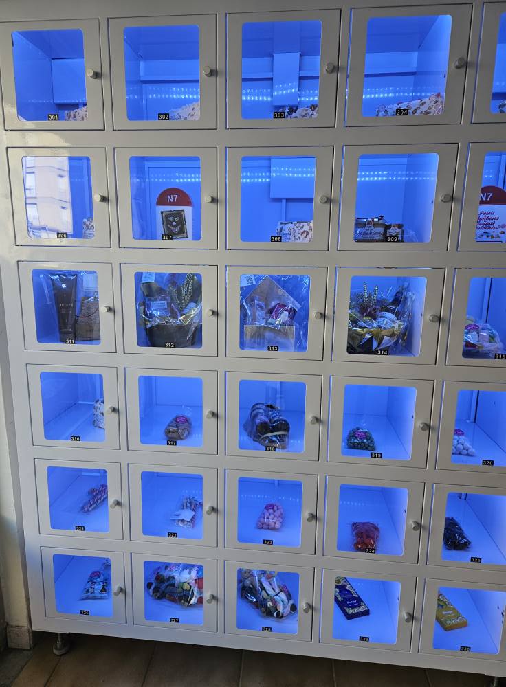 AM Déco Fleurs
Distributeur Automatique : L'épicier
quatre distributeurs automatiques